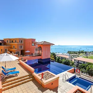 https://martinique-whitsunday.queenslandhotels.net