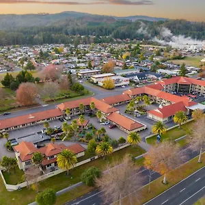 https://regal-palms.rotoruahotelsnz.com