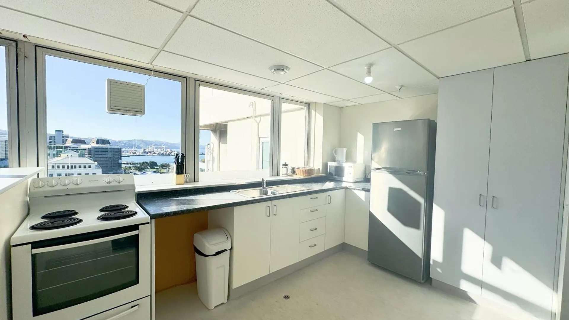 Wellington Hotel 0*,